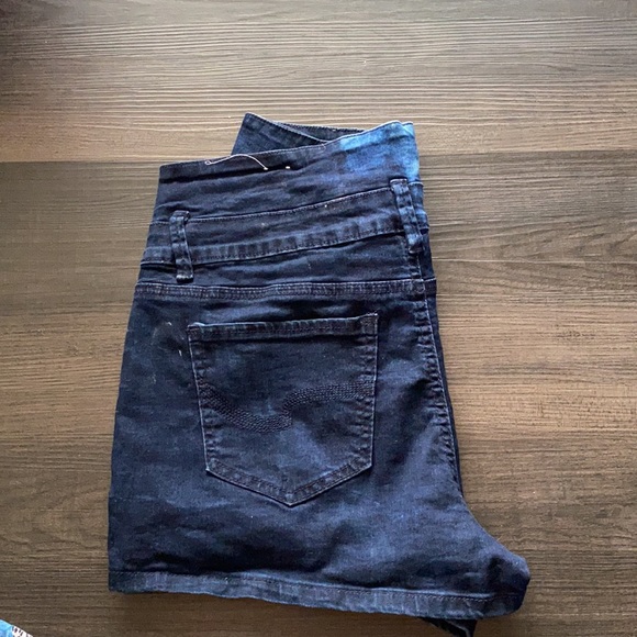 YMI jean high waist shorts - Picture 2 of 2